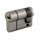 MUL-T-LOCK 7x7 Break Secure azonos zárlatú zárrendszer